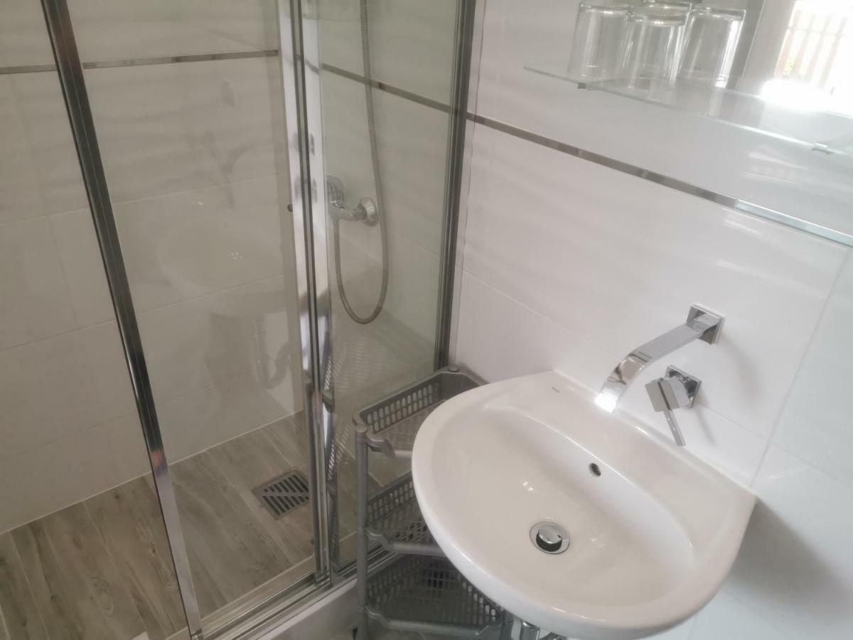 Pokoje U Wojtka Z Widokiem Na Zatoke Swarzewo Ngoại thất bức ảnh